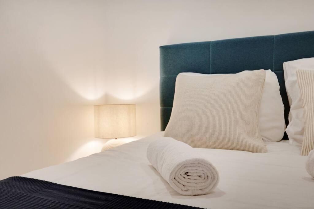 Charming Flat - Pere Lachaise Paris Luaran gambar